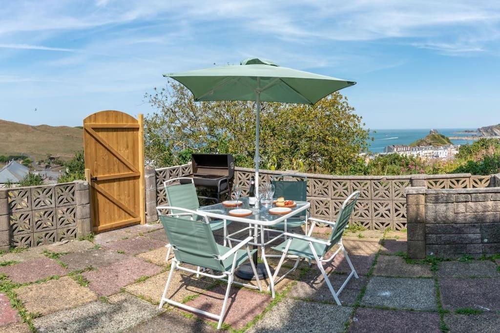 일프러컴 The Tempest, Sea Views, Coastal & Rural Walks. 아파트 외부 사진
